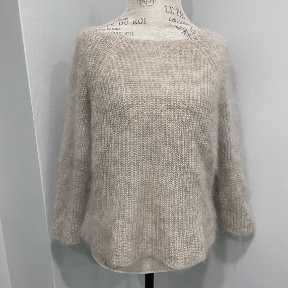 New Dimensione Maglia Warm Feminine  mohair beige Sweater size M Made in Italy - Picture 1 of 9
